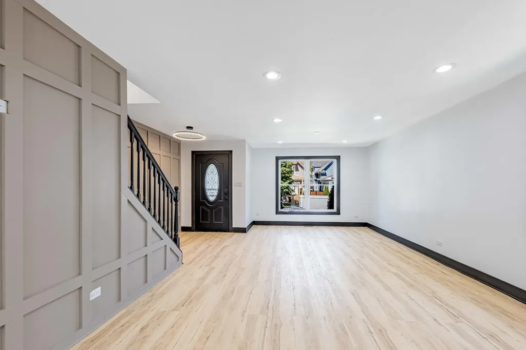 921 North Lorel Avenue Chicago IL 60651