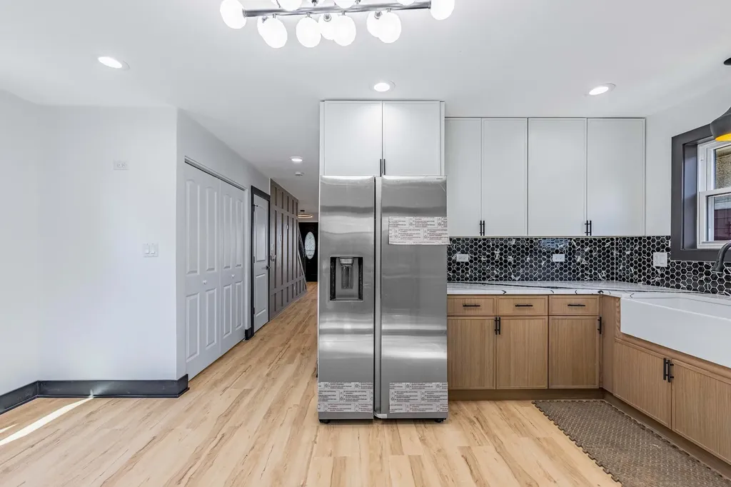 921 North Lorel Avenue Chicago IL 60651
