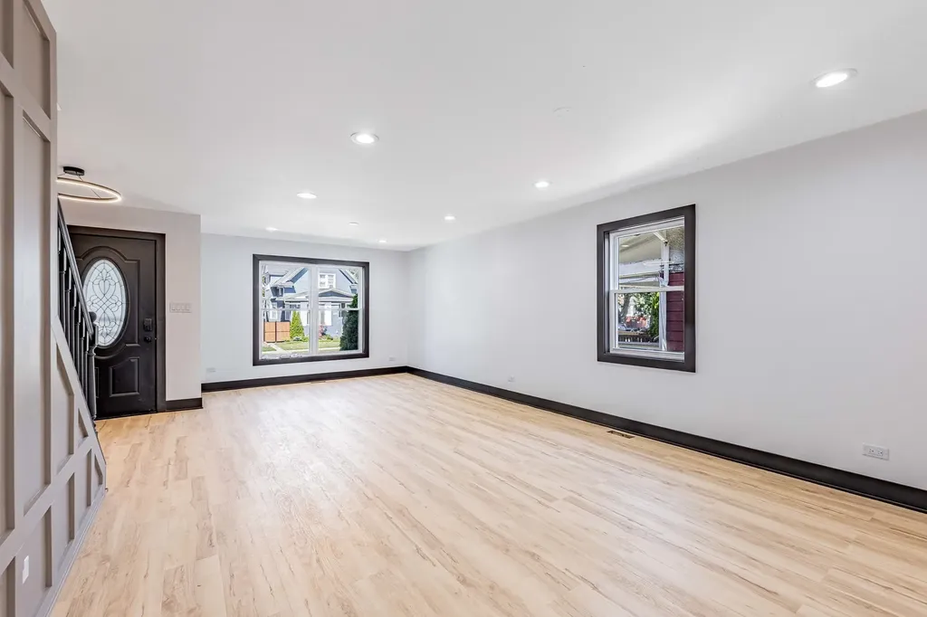921 North Lorel Avenue Chicago IL 60651