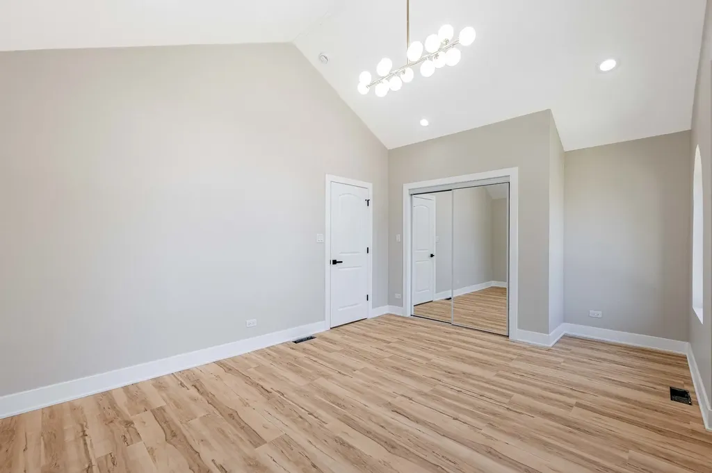 921 North Lorel Avenue Chicago IL 60651