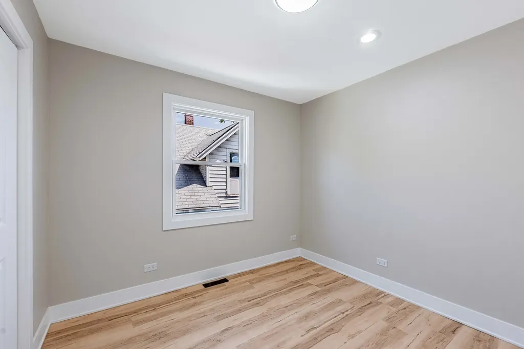 921 North Lorel Avenue Chicago IL 60651