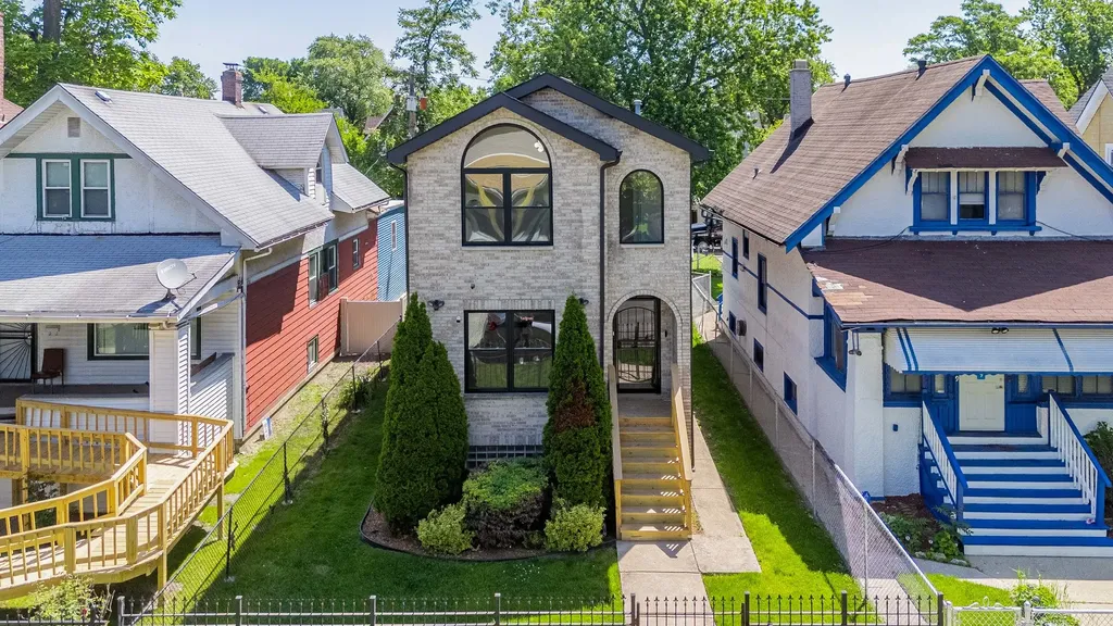 921 North Lorel Avenue Chicago IL 60651
