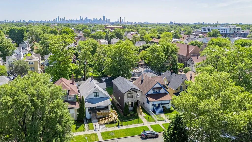 921 North Lorel Avenue Chicago IL 60651