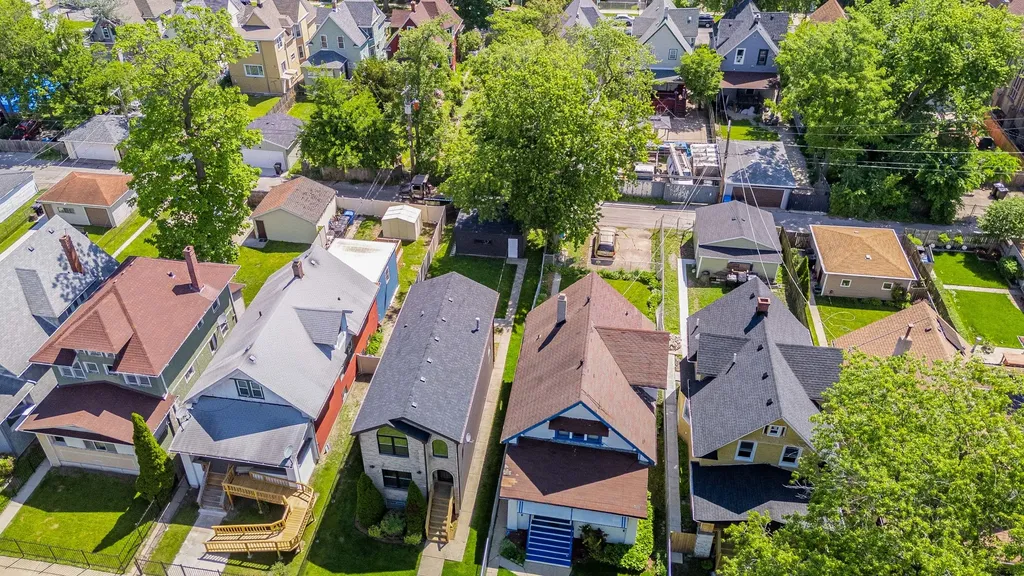 921 North Lorel Avenue Chicago IL 60651