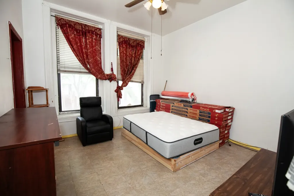 2918 South Wells Street Chicago IL 60616