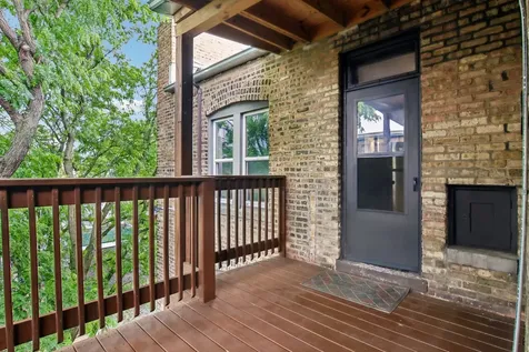 1946 West Patterson Avenue Chicago IL 60613