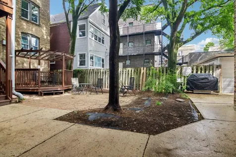 1946 West Patterson Avenue Chicago IL 60613