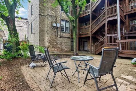 1946 West Patterson Avenue Chicago IL 60613