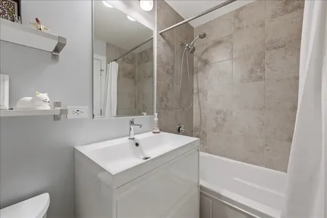 1791 West Howard Street Chicago IL 60626