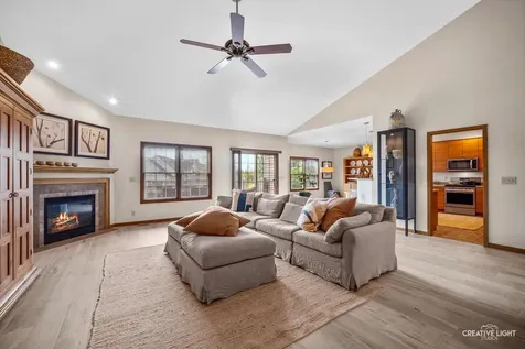 724 Emanuel Lane Sycamore IL 60178