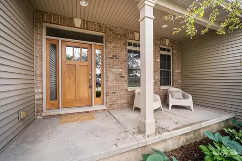 724 Emanuel Lane Sycamore IL 60178