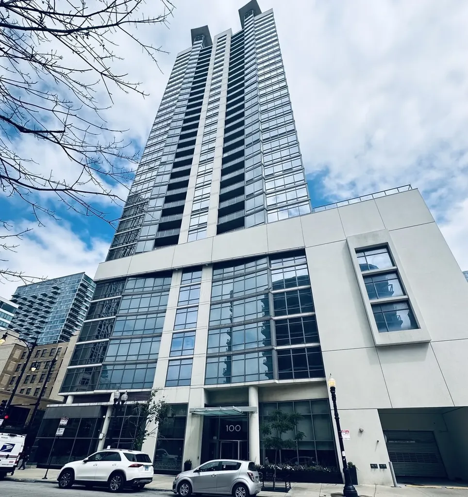 100 East 14th Street Chicago IL 60605