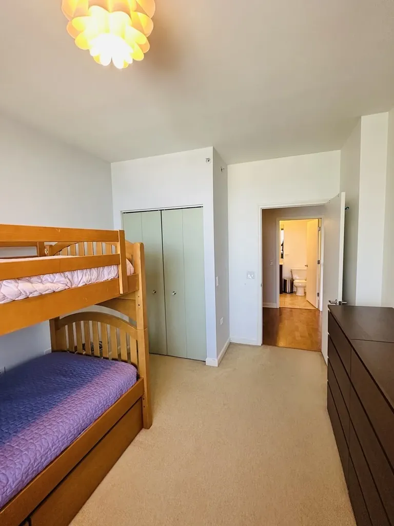 100 East 14th Street Chicago IL 60605