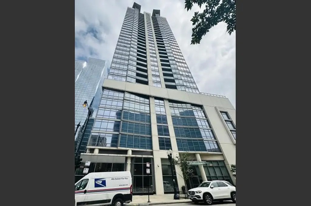 100 East 14th Street Chicago IL 60605