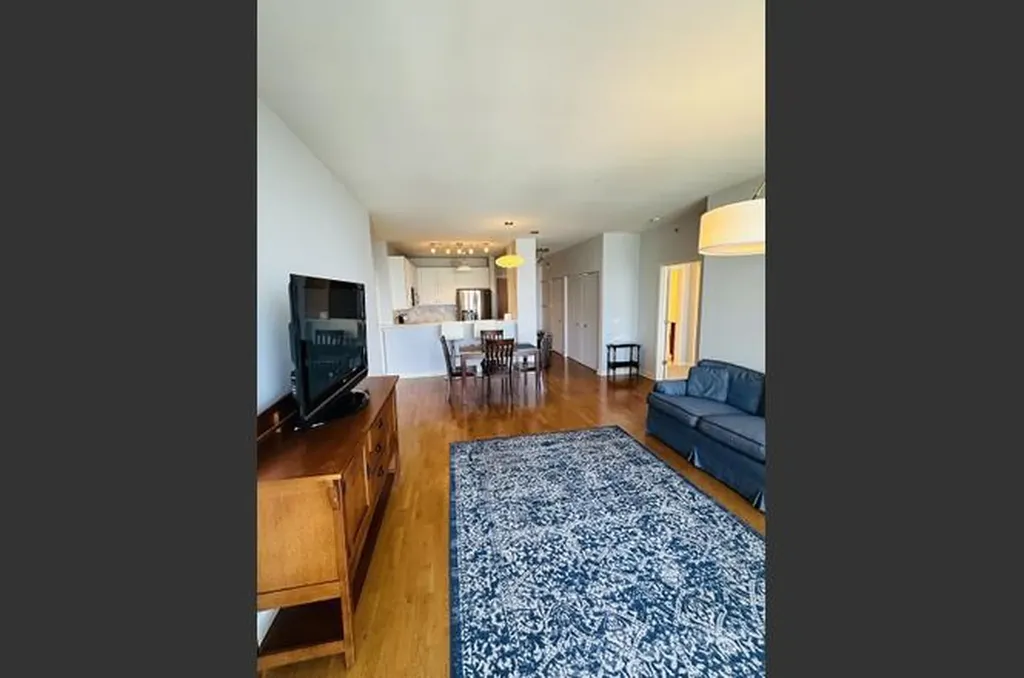 100 East 14th Street Chicago IL 60605