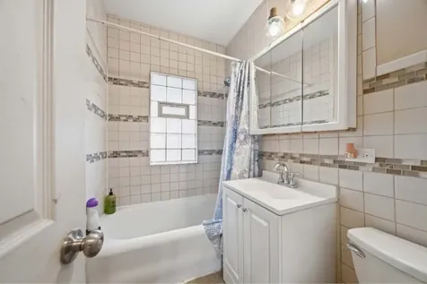 16729 Dixie Highway Hazel Crest IL 60429