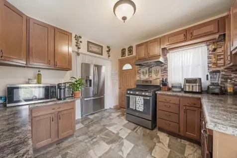 16729 Dixie Highway Hazel Crest IL 60429