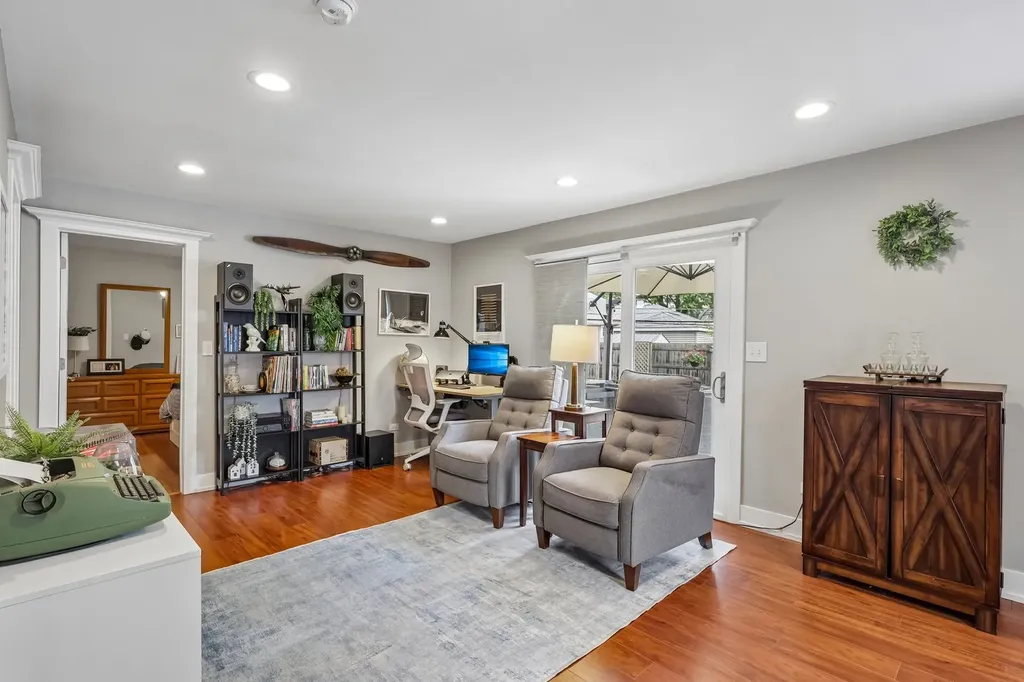 2802 Hawk Lane Rolling Meadows IL 60008