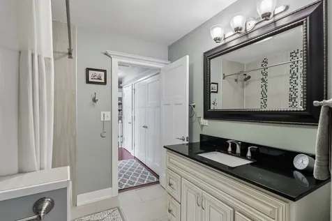 2802 Hawk Lane Rolling Meadows IL 60008