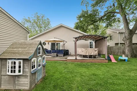 2802 Hawk Lane Rolling Meadows IL 60008