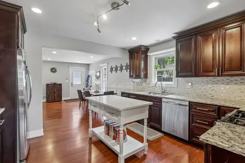 2802 Hawk Lane Rolling Meadows IL 60008