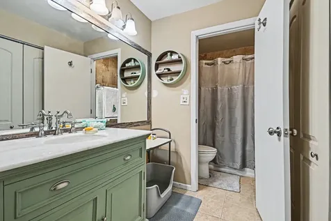 107 Winchester Drive Streamwood IL 60107
