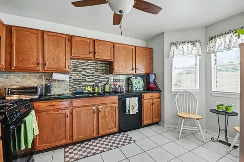 107 Winchester Drive Streamwood IL 60107