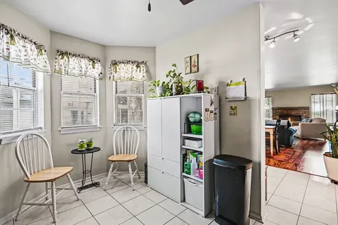 107 Winchester Drive Streamwood IL 60107