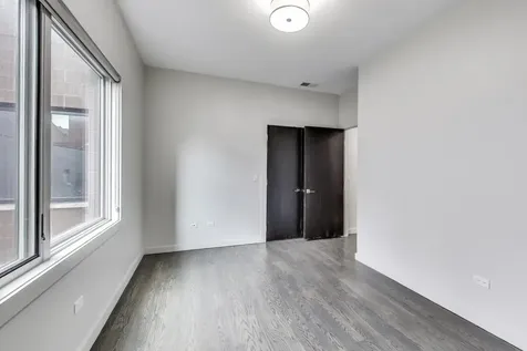 2742 North Lincoln Avenue Chicago IL 60614
