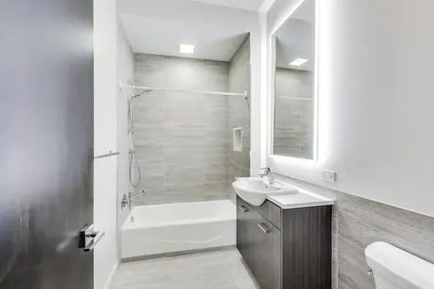 2742 North Lincoln Avenue Chicago IL 60614