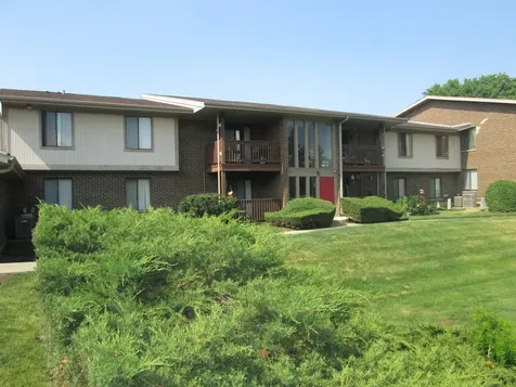 800 Brook Drive Streamwood IL 60107