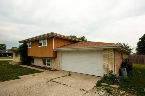 10459 South 81st Avenue Palos Hills IL 60465