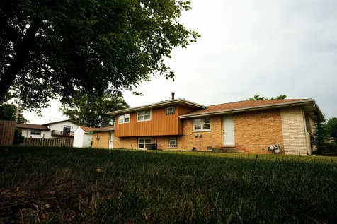 10459 South 81st Avenue Palos Hills IL 60465