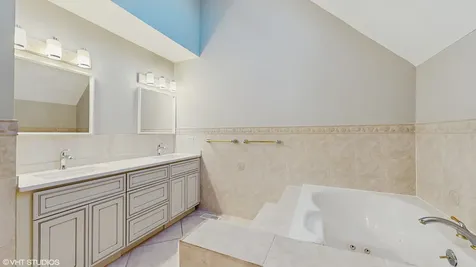 1838 North Windsor Drive Arlington Heights IL 60004