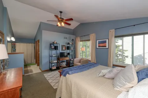 1471 Holbrook Lane Batavia IL 60510