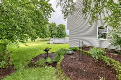 1471 Holbrook Lane Batavia IL 60510