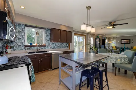 1471 Holbrook Lane Batavia IL 60510