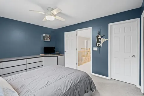 2064 Norwich Court Glenview IL 60026