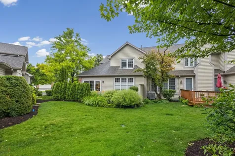 2064 Norwich Court Glenview IL 60026