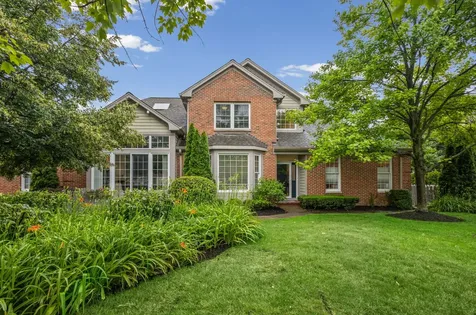 2064 Norwich Court Glenview IL 60026