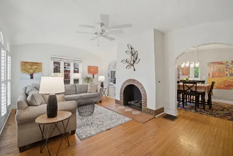 1230 Ferndale Avenue Highland Park IL 60035