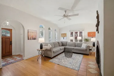 1230 Ferndale Avenue Highland Park IL 60035