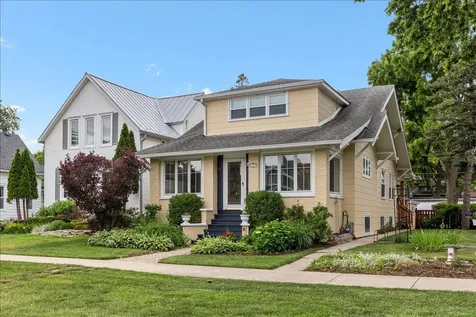 1523 Oakwood Avenue Des Plaines IL 60016