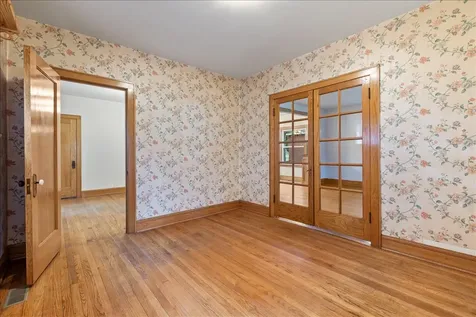 1523 Oakwood Avenue Des Plaines IL 60016