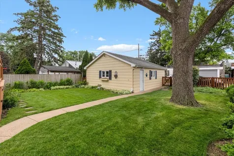 1523 Oakwood Avenue Des Plaines IL 60016