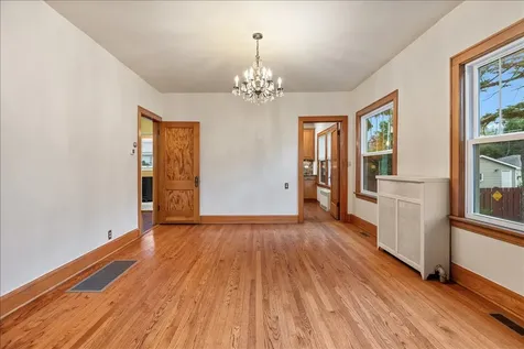 1523 Oakwood Avenue Des Plaines IL 60016