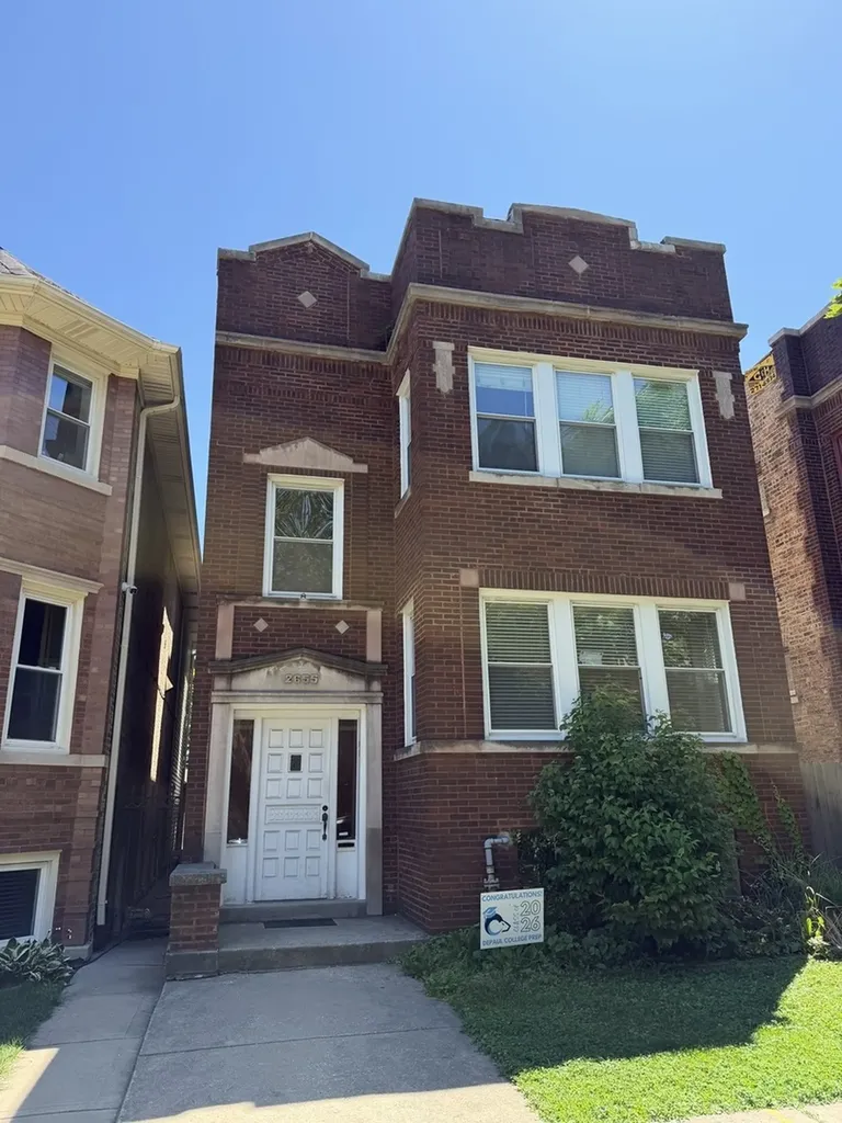 2655 North Mozart Street Chicago IL 60647