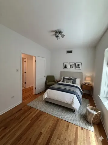 2655 North Mozart Street Chicago IL 60647