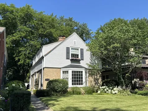2734 Lawndale Avenue Evanston IL 60201