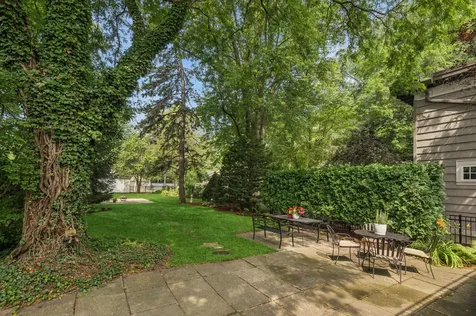 2734 Lawndale Avenue Evanston IL 60201